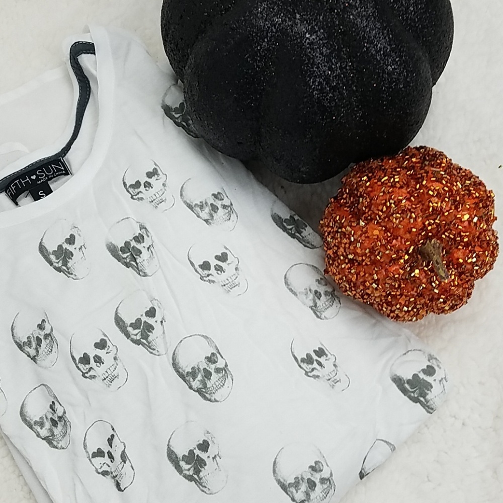 Skull blouse